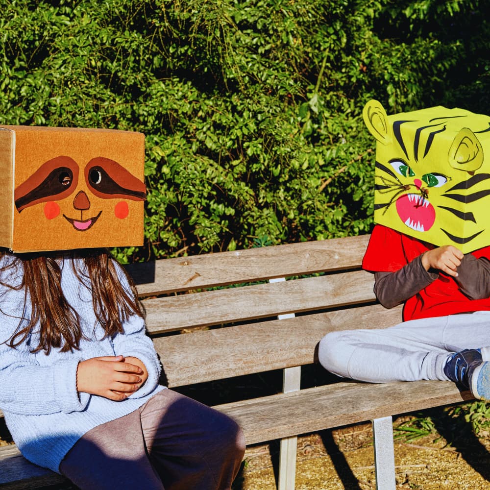 4 à 7 ans - Qui se cache derrière le masque ?